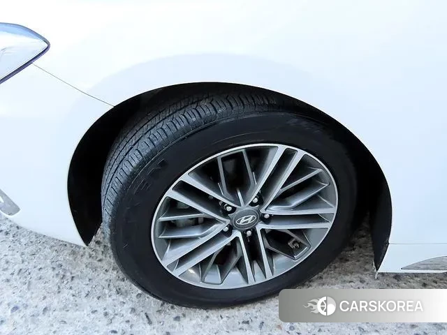 Hyundai Grandeur IG id 3449775 из Кореи 9