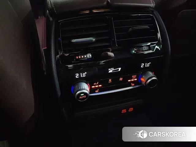 BMW 5 Series (G30) id 3676170 из Кореи 9