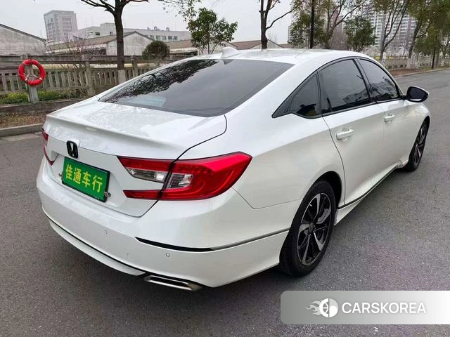 Honda Accord id 3889849 из Китая 9
