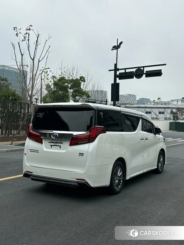 Toyota Elfa id 4260851 из Китая 9