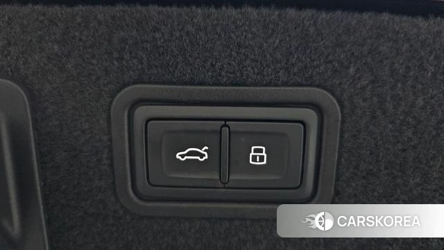 Audi A8 (D5) id 4630542 из Кореи 9