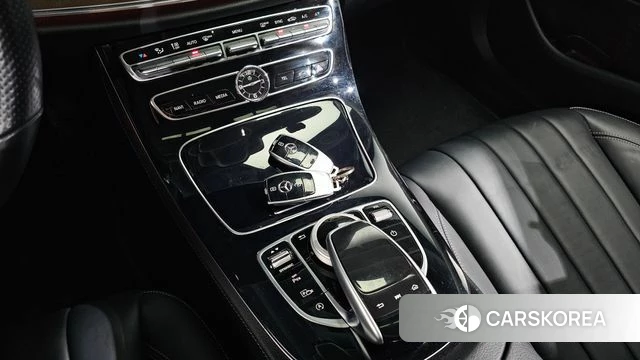 Mercedes-Benz E-Class W213 id 4795022 из Кореи 9