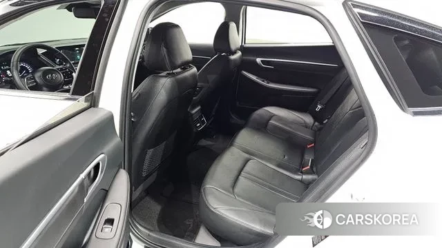 Hyundai Sonata (DN8) id 3670964 из Кореи 9