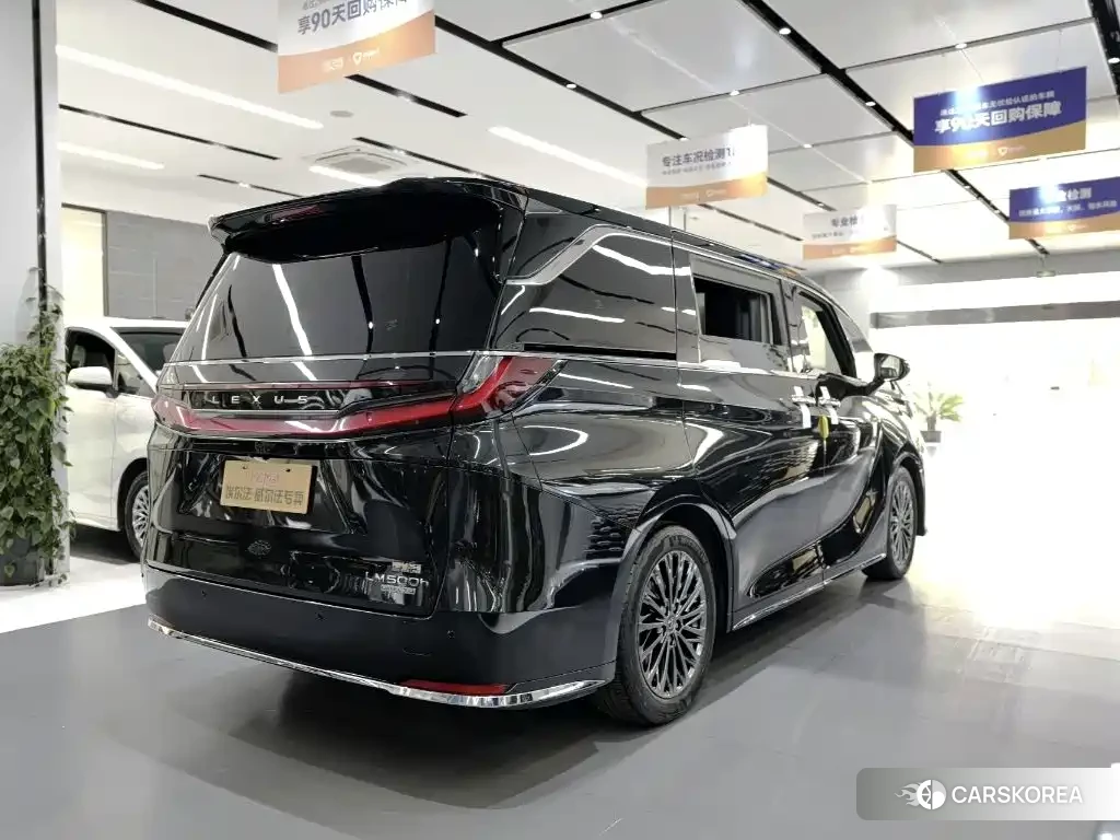 Lexus LM id 4674268 из Китая 9