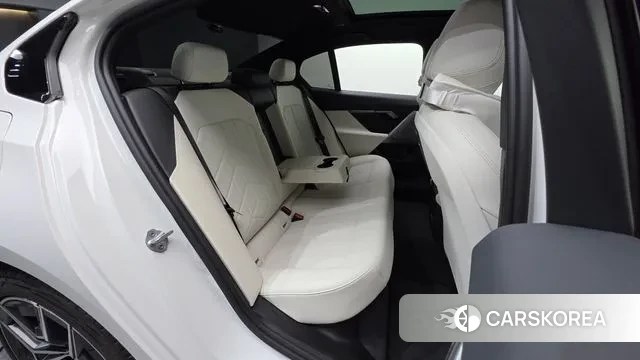 BMW 5 Series (G60) id 3523336 из Кореи 9