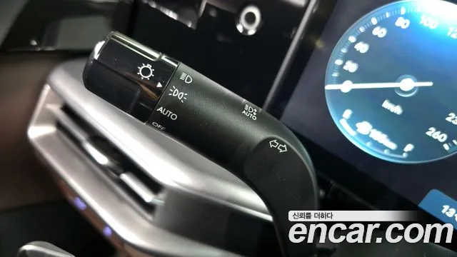 Hyundai Grandeur (GN7) id 2653915 из Кореи 9