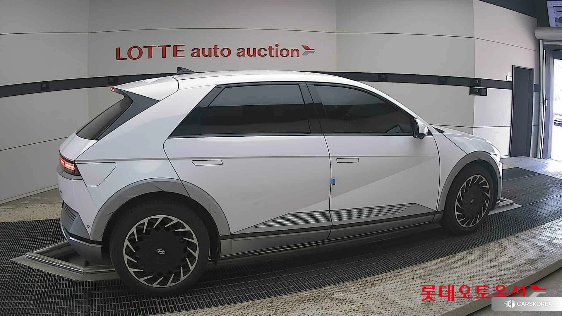 Hyundai IONIQ 5 id 4289349 из Кореи 9