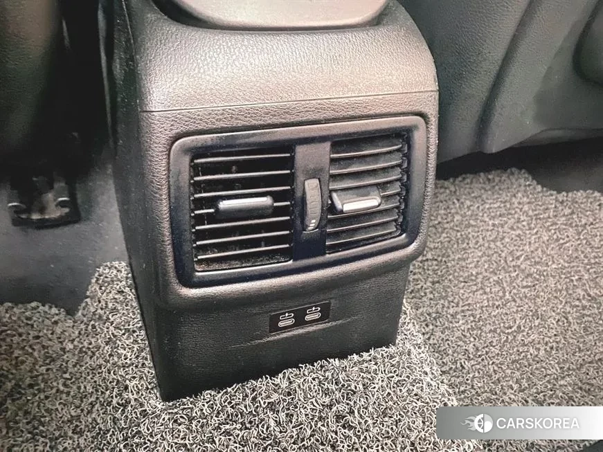 BMW X1 (F48) id 1486526 из Кореи 9