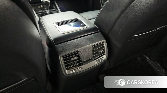 Ssangyong The New Rexton Sports Cannes id 3922608 из Кореи 9