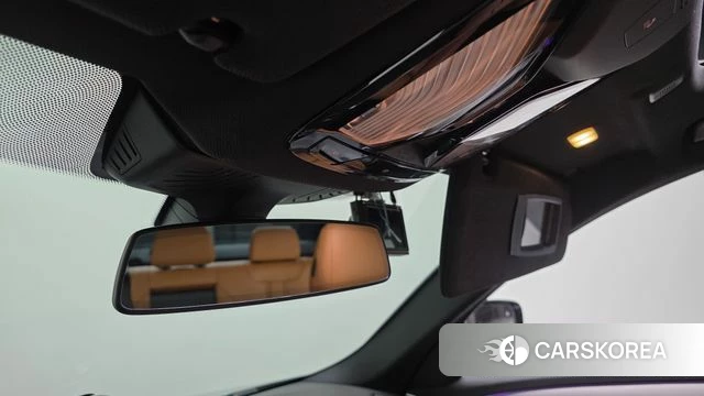 BMW 5 Series (G30) id 4246262 из Кореи 9