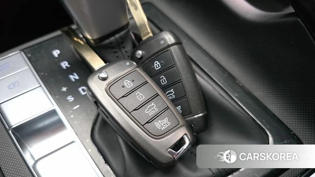 Hyundai Avante Hybrid (CN7) id 4646118 из Кореи 9