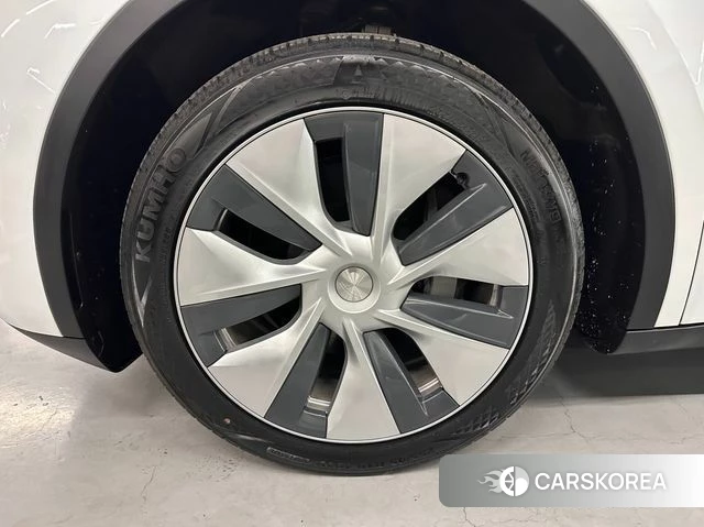 Tesla Model Y id 3891550 из Кореи 9