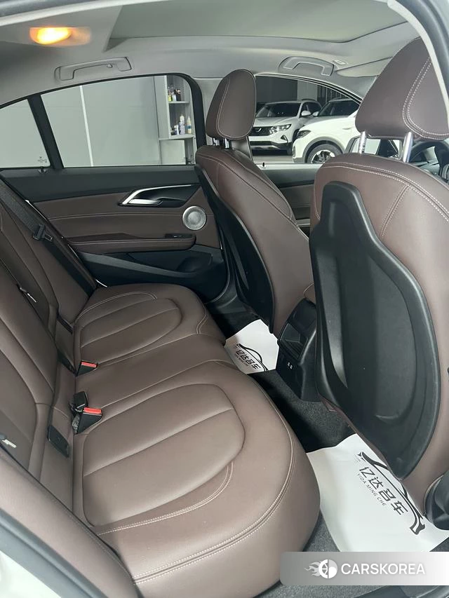 BMW 1 series id 4392029 из Китая 9