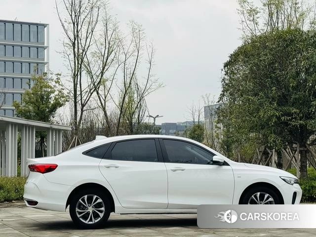 Buick Weilang id 3920547 из Китая 9
