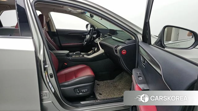 Lexus NX300h id 4286315 из Кореи 9