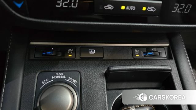 Lexus New ES300h id 3911968 из Кореи 9