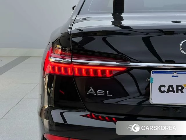 Audi A6L id 4335853 из Китая 9