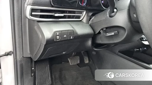 Hyundai Avante (CN7) id 3333964 из Кореи 9