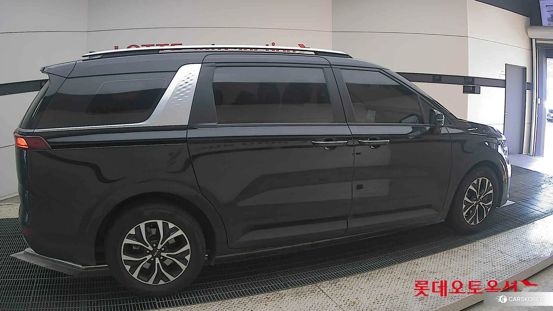 Kia Carnival id 4674179 из Кореи 9