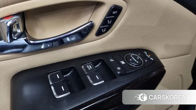 Kia The New Carnival id 3024701 из Кореи 9