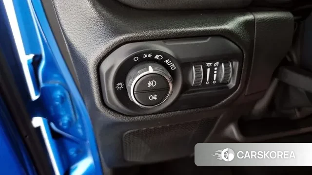 Jeep Wrangler (JL) id 2989479 из Кореи 9