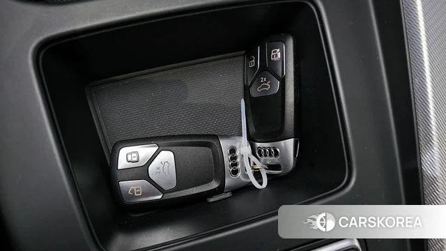 Audi A4 (B9) id 3819083 из Кореи 9