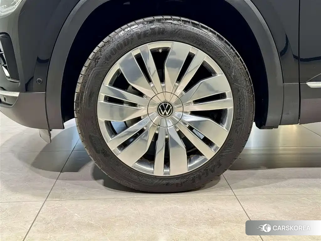 Volkswagen Teramont id 4546236 из Китая 9