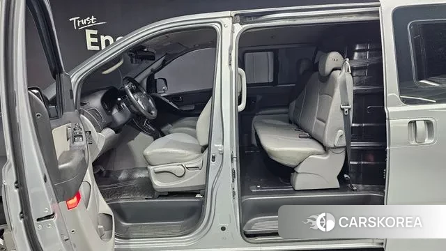 Hyundai The New Grand Starex id 3071661 из Кореи 9