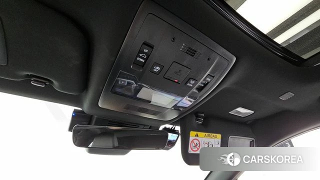 Lexus UX300h id 3825819 из Кореи 9