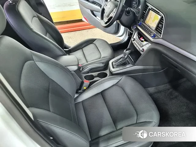 Hyundai Avante AD id 3297712 из Кореи 9