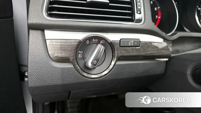 Volkswagen The New Passat id 3861581 из Кореи 9