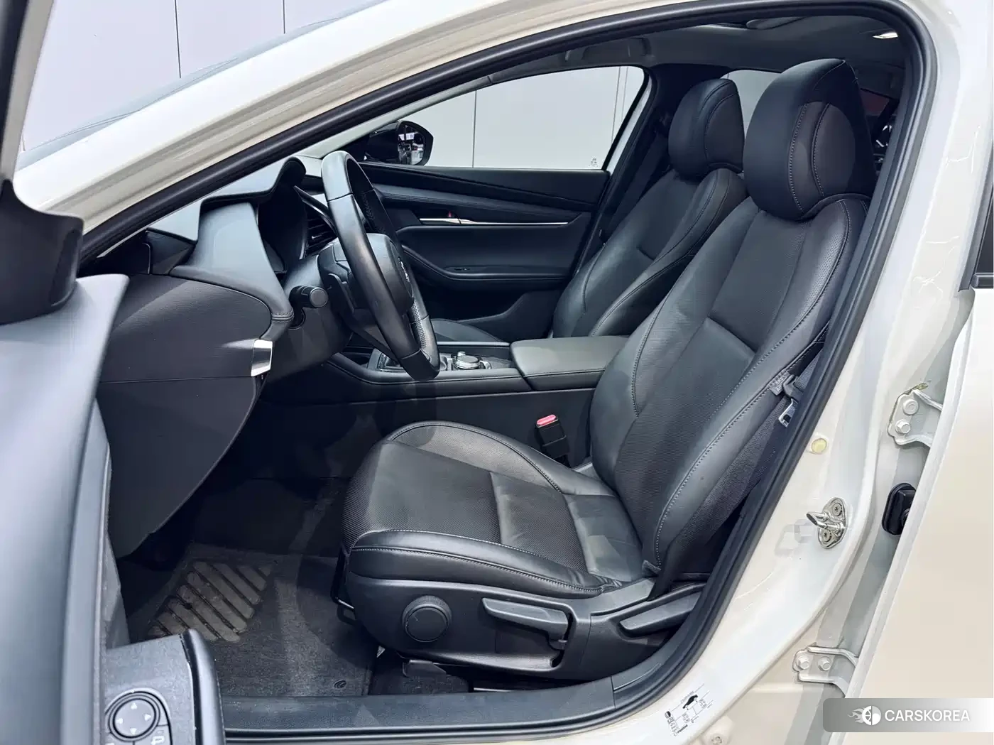 Mazda 3 id 4512961 из Китая 9