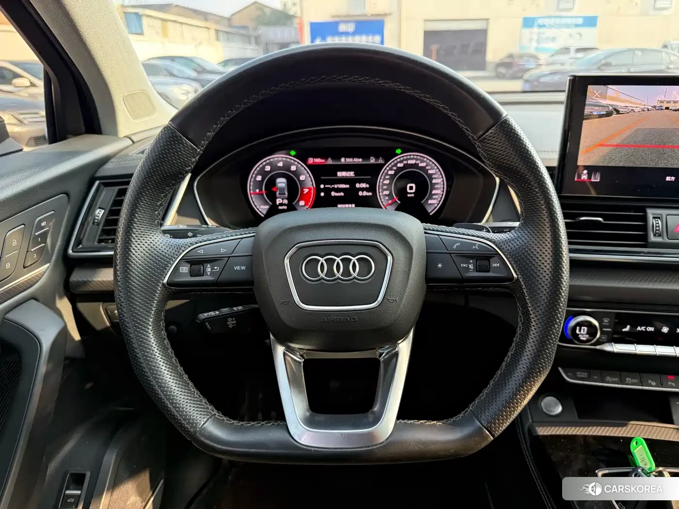 Audi Q5L id 4622778 из Китая 10