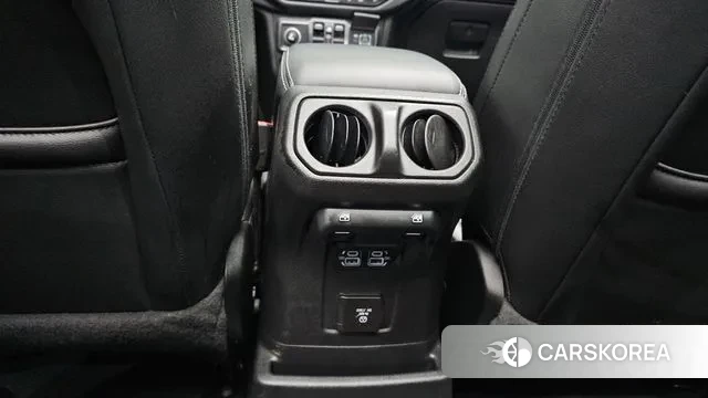 Jeep Wrangler (JL) id 3690772 из Кореи 9