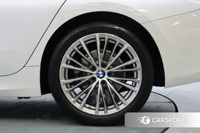 BMW 3 series id 4257775 из Китая 9
