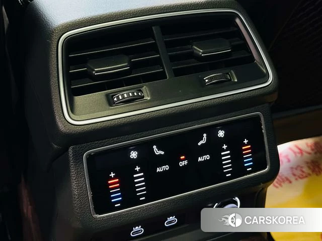 Audi A6L id 3889091 из Китая 9
