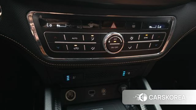 Ssangyong The New Rexton Sports Cannes id 4535363 из Кореи 9