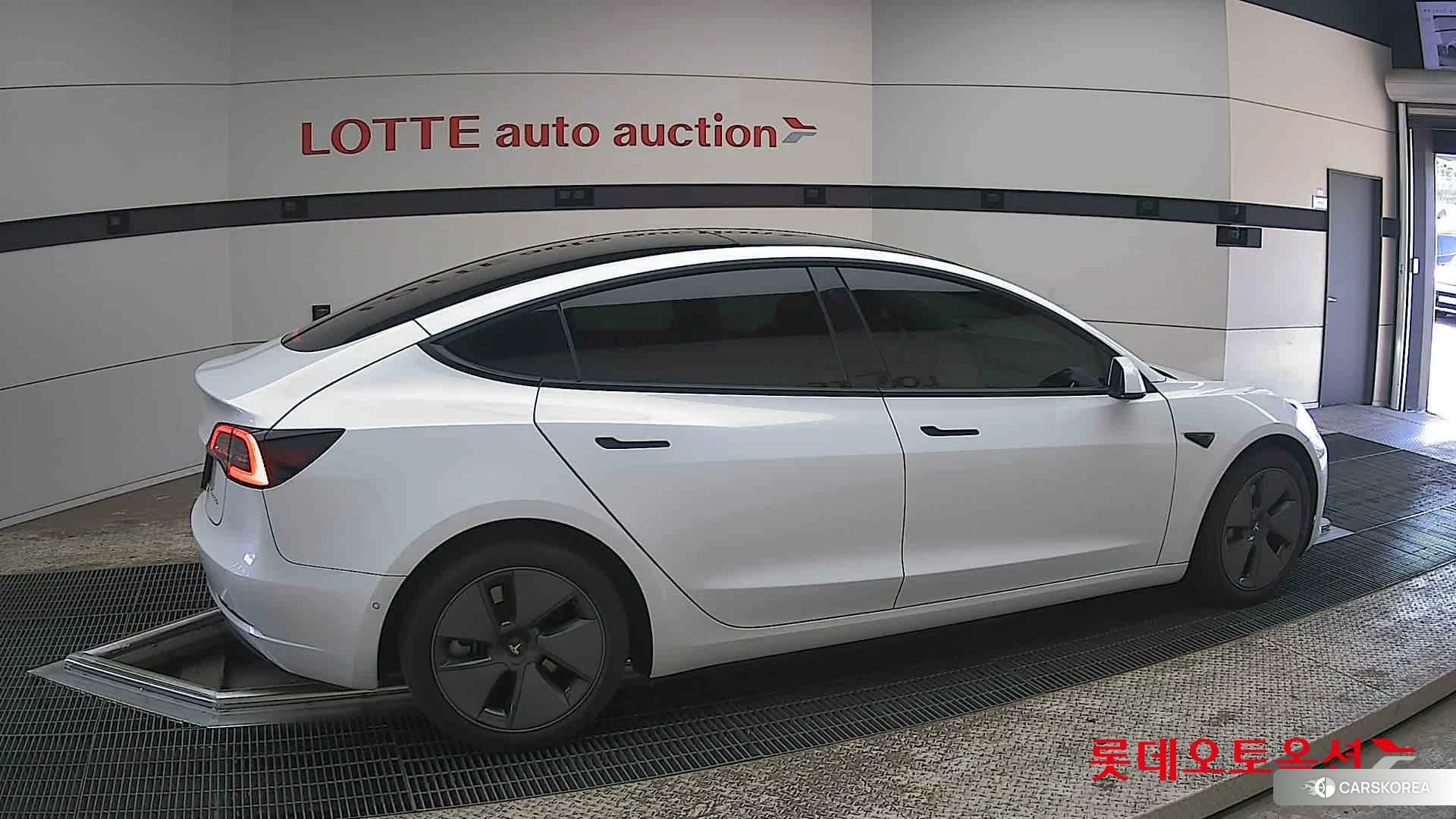 Tesla Model 3 Long Range id 3882115 из Кореи 9