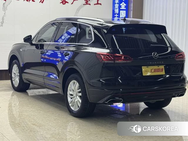 Volkswagen Touareg id 4258001 из Китая 9