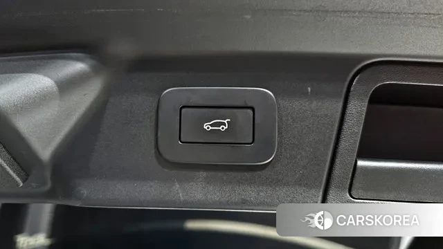 Land Rover Range Rover Velar id 3701239 из Кореи 9