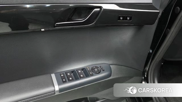 Hyundai Grandeur Hybrid (GN7) id 4201661 из Кореи 9