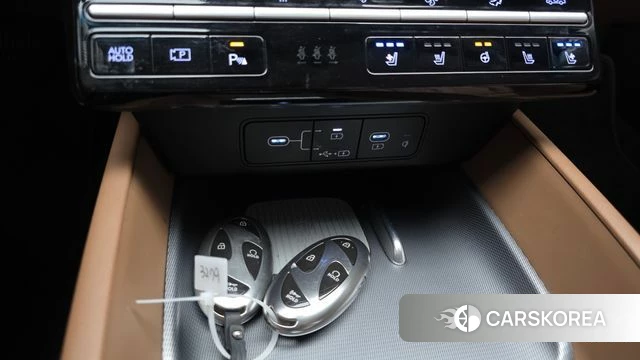 Hyundai Grandeur Hybrid (GN7) id 4201384 из Кореи 9