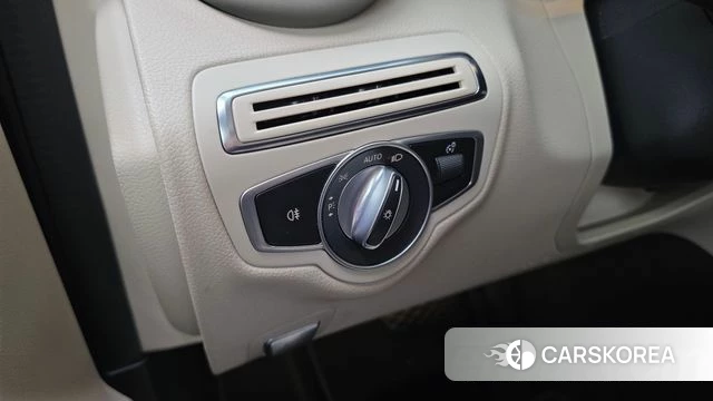 Mercedes-Benz C-Class W205 id 3845105 из Кореи 9