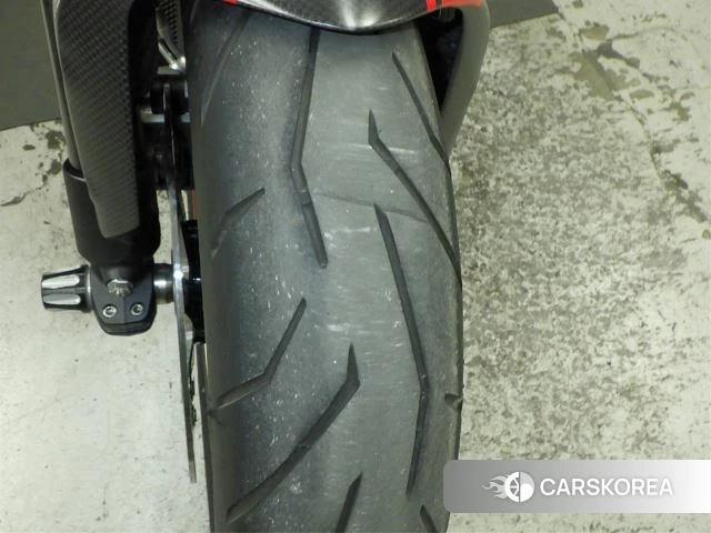 Ducati DIAVEL CARBON id 4205871 из Японии 9
