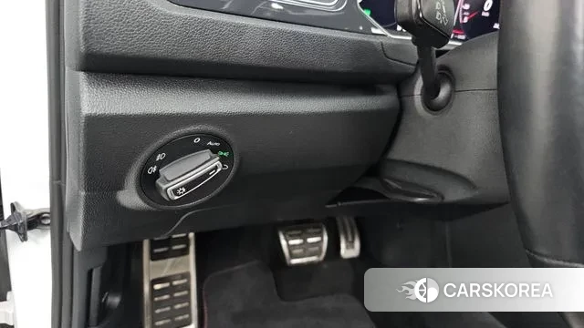 Volkswagen T-Roc id 3697506 из Кореи 9