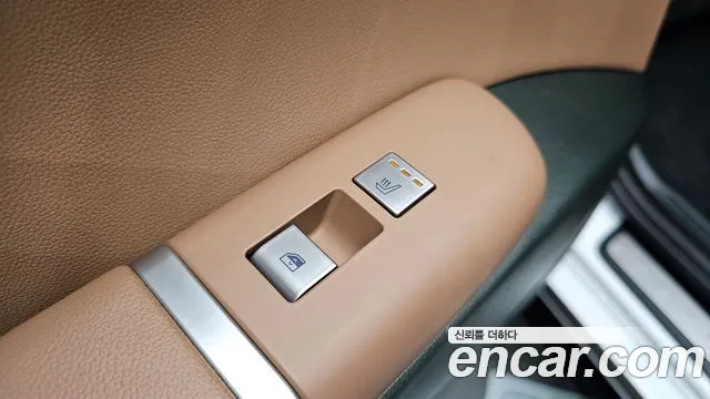 Hyundai Grandeur (GN7) id 2739218 из Кореи 9