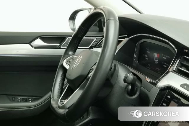 Volkswagen Magotan PHEV id 4271064 из Китая 9
