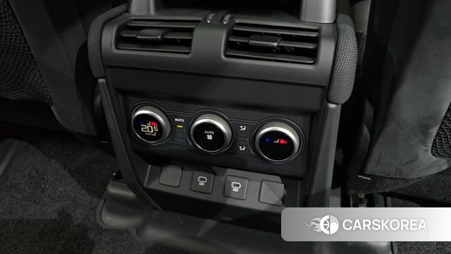 Land Rover Defender (L663) id 4540473 из Кореи 9