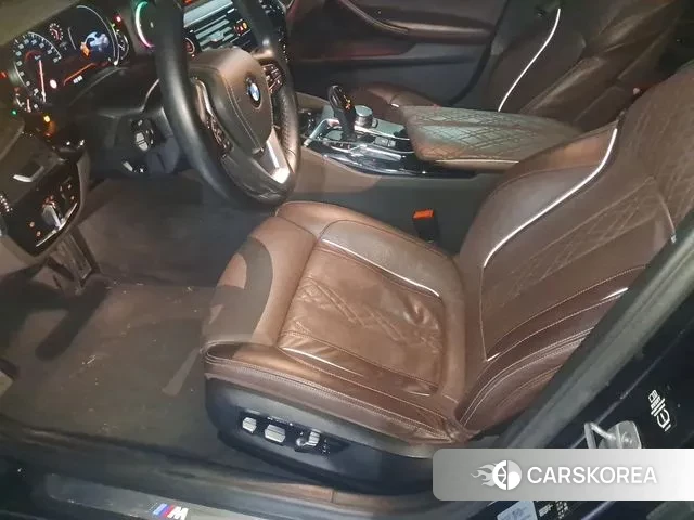 BMW 5 Series (G30) id 3667119 из Кореи 9