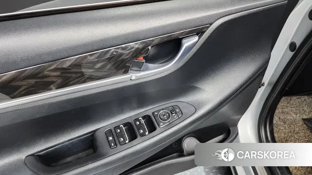 Hyundai Grandeur IG id 3045598 из Кореи 9